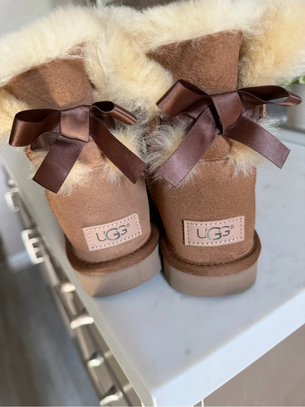 UGG Women's Short Shearling Boots - Chestnut Brown